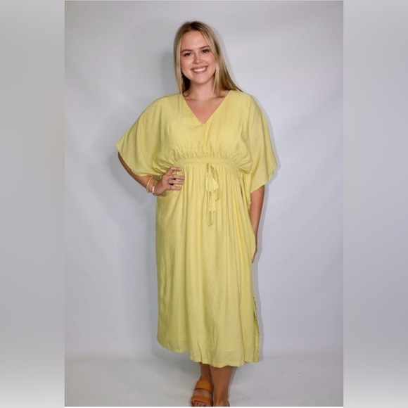 DAVI & DANI Dresses & Skirts - NWT. Cute and gives me Bobo vibes. Tassel tie with elastic waist. Large- pit 23”
